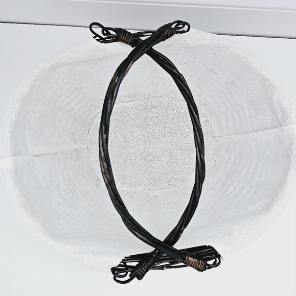 Basket with handles - Picture 3 of 4